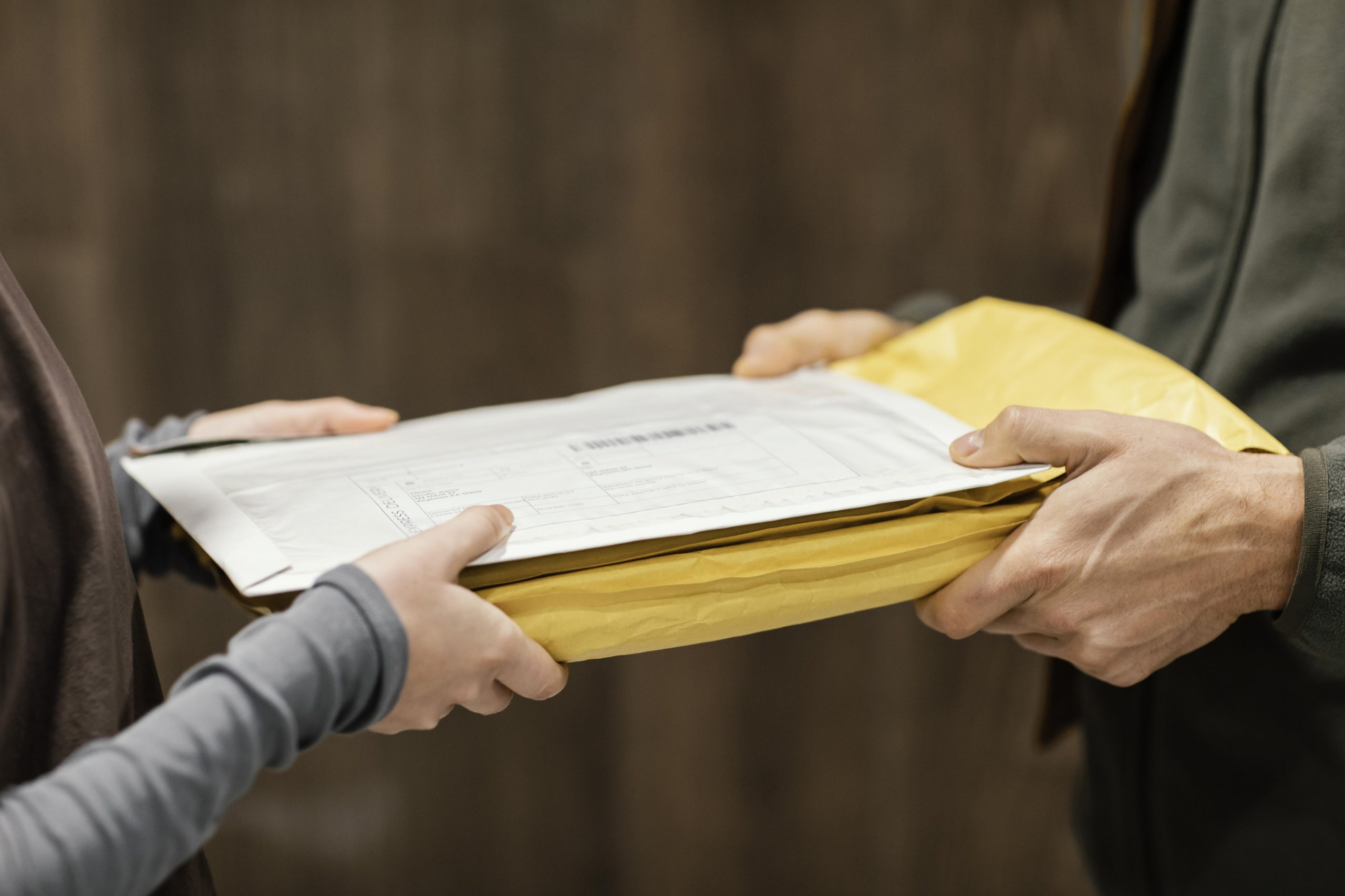 How to Start a Business for Document Clearance Services in the UAE