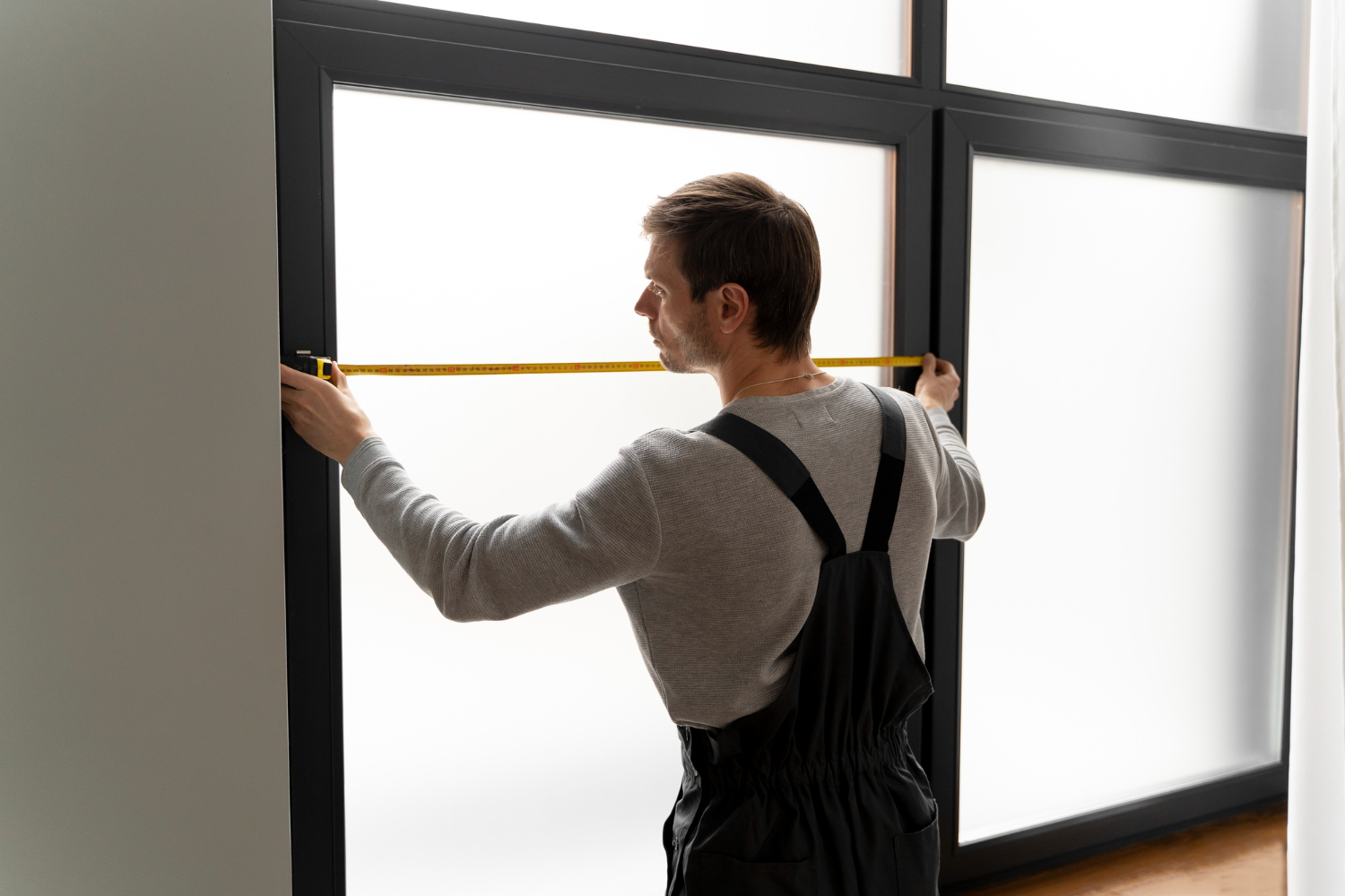 How to Start a Business Manufacturing Window Blinds in the UAE