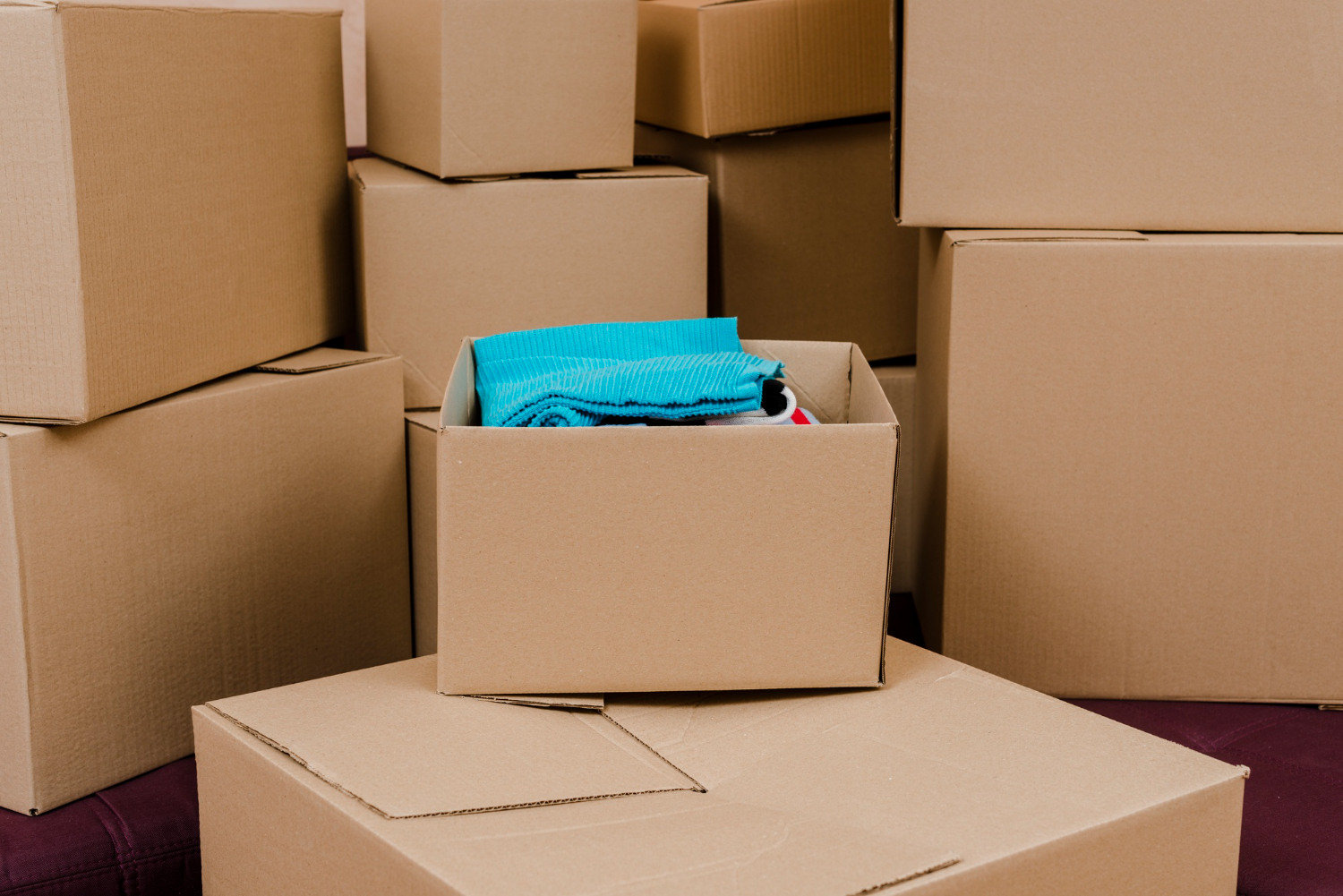 How to Set Up a Boxes and Packets Wholesale Business in the UAE