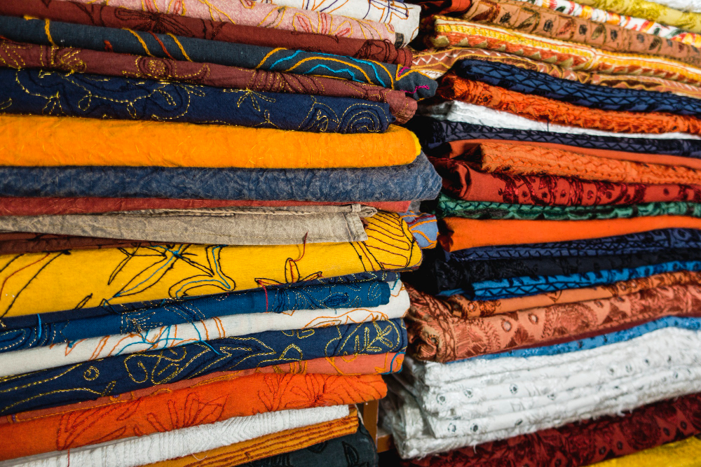 How To Set Up A Retail Sale of Curtains, Carpets, and Fabrics Business In The UAE